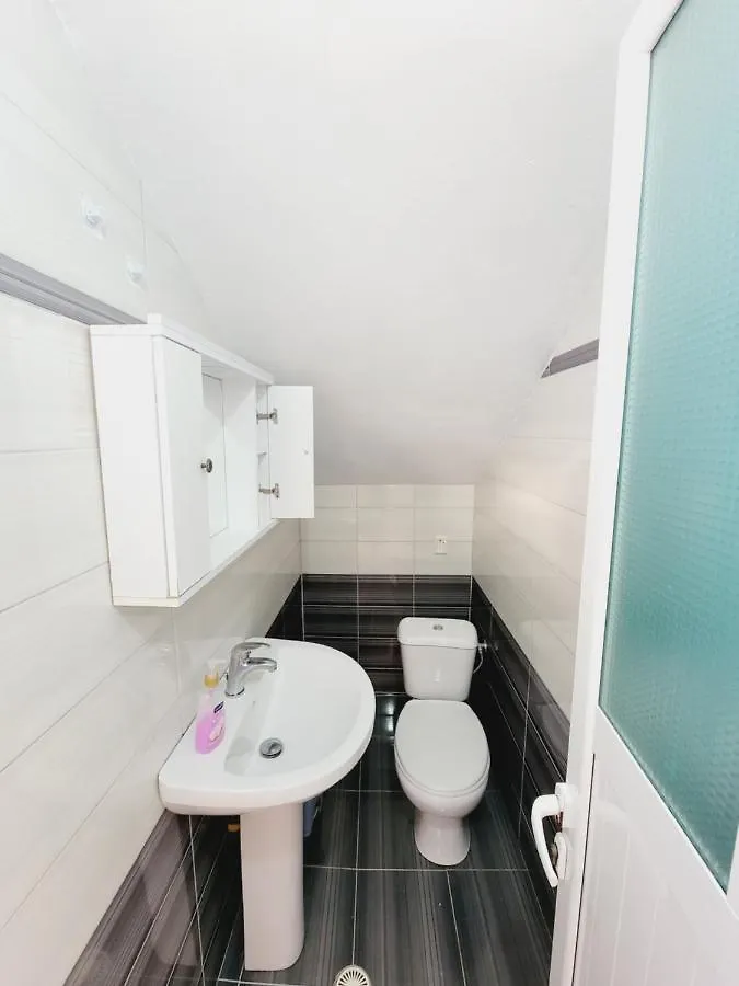 Voda Apartments 사밀