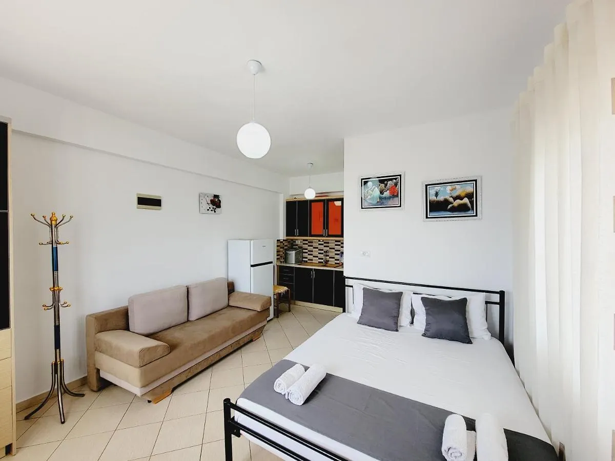Voda Apartments Ksamil 0*,  Albánia