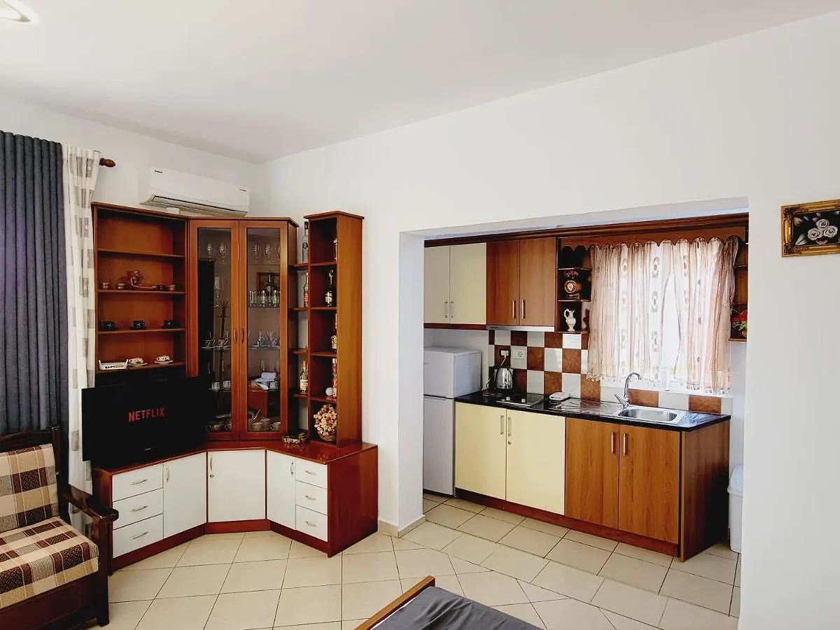 Voda Apartments 사밀