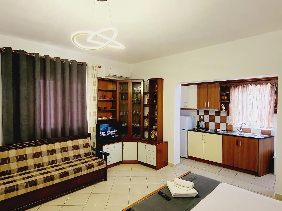 Voda Apartments 사밀