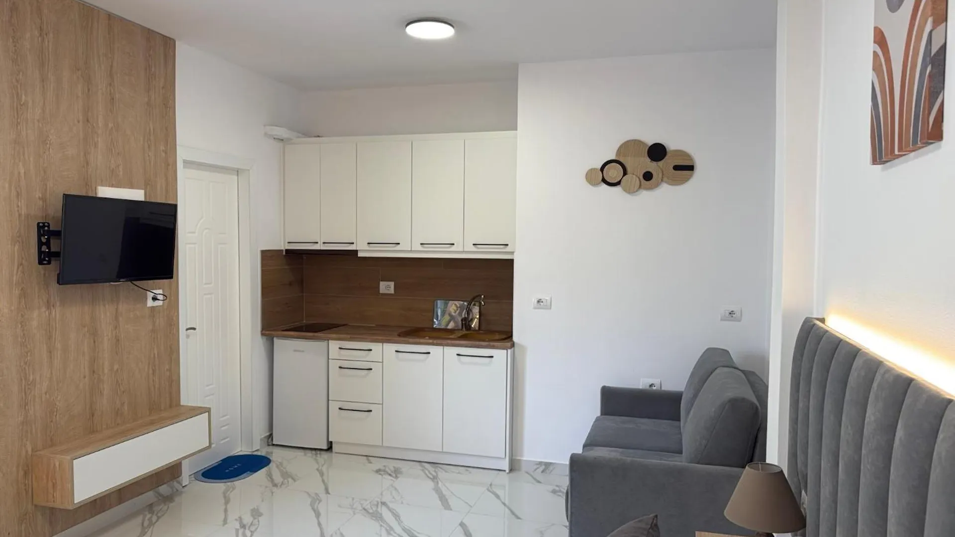 Voda Apartments 사밀
